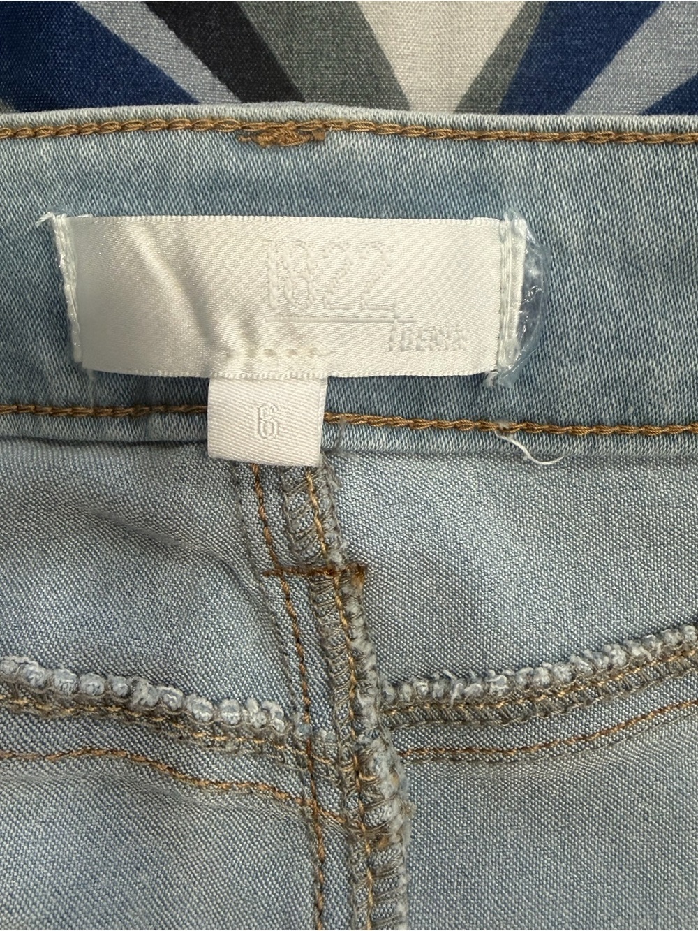 1822 Denim Blue Stretch Denim Skirt Front Slit 27” Comfortable Fit Size 6 - Picture 9 of 12